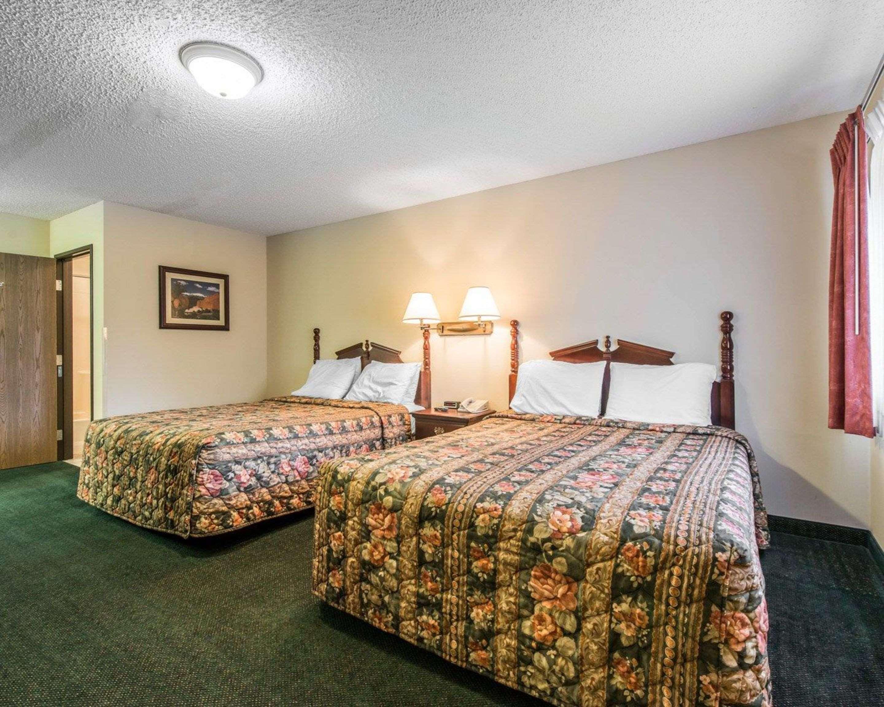 Quality Inn & Suites Manitou Springs At Pikes Peak Экстерьер фото