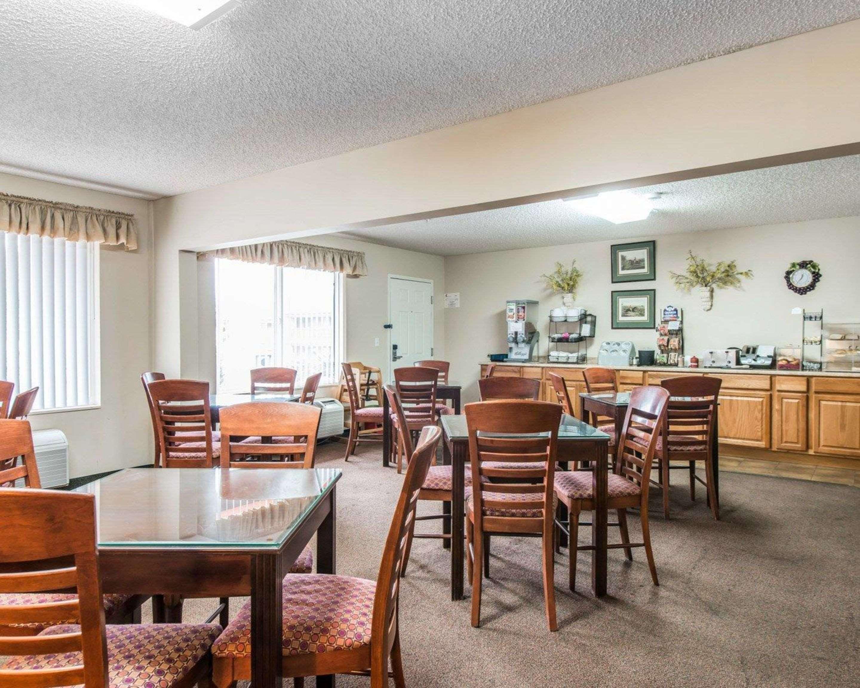 Quality Inn & Suites Manitou Springs At Pikes Peak Экстерьер фото