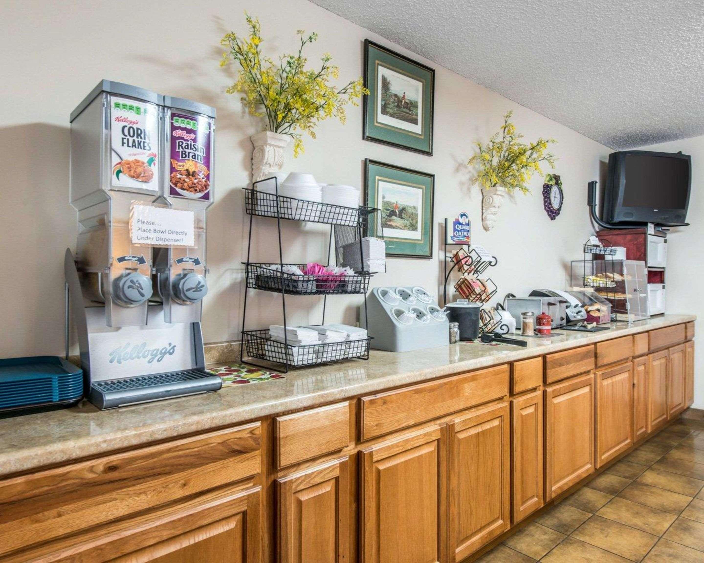 Quality Inn & Suites Manitou Springs At Pikes Peak Экстерьер фото