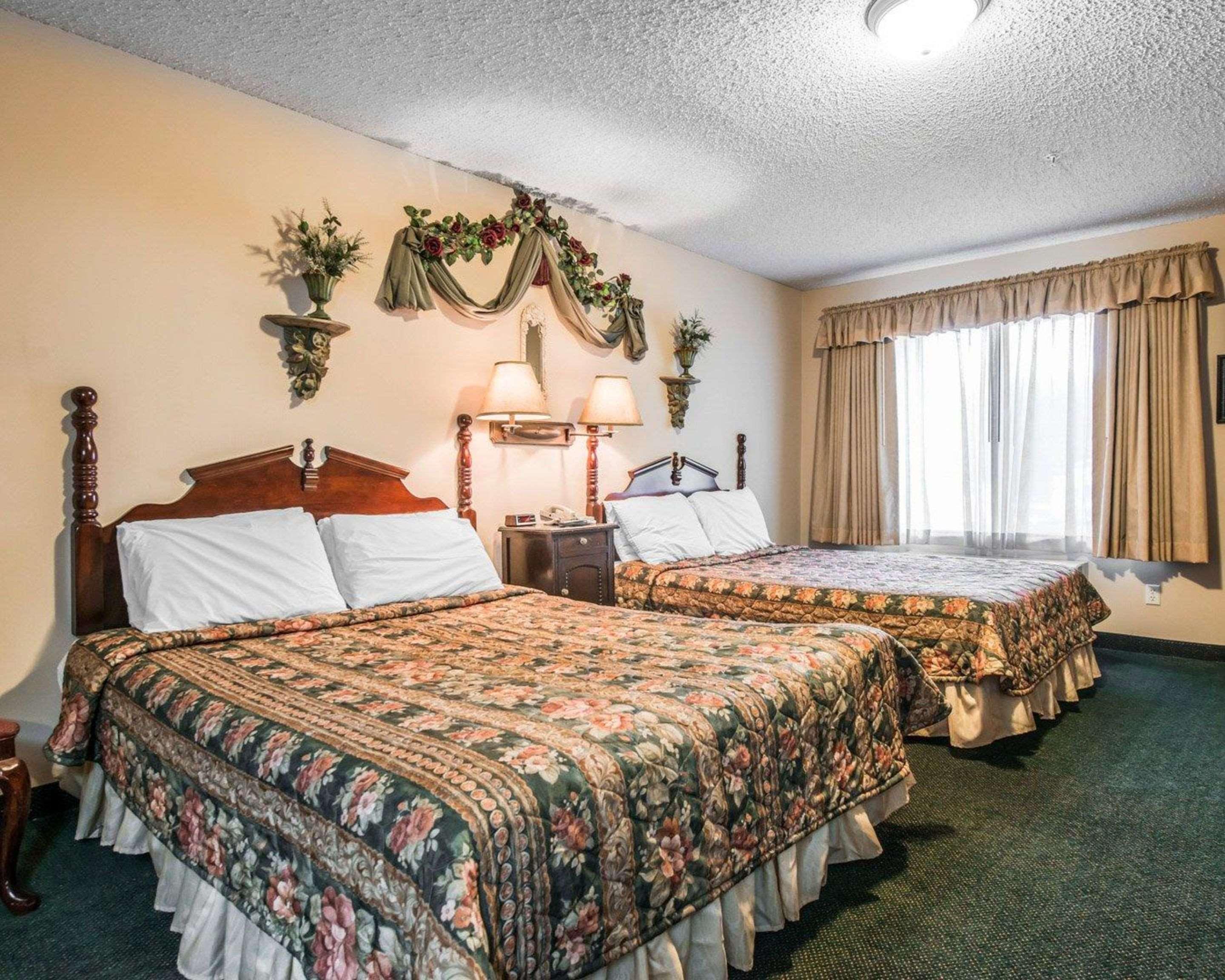 Quality Inn & Suites Manitou Springs At Pikes Peak Экстерьер фото