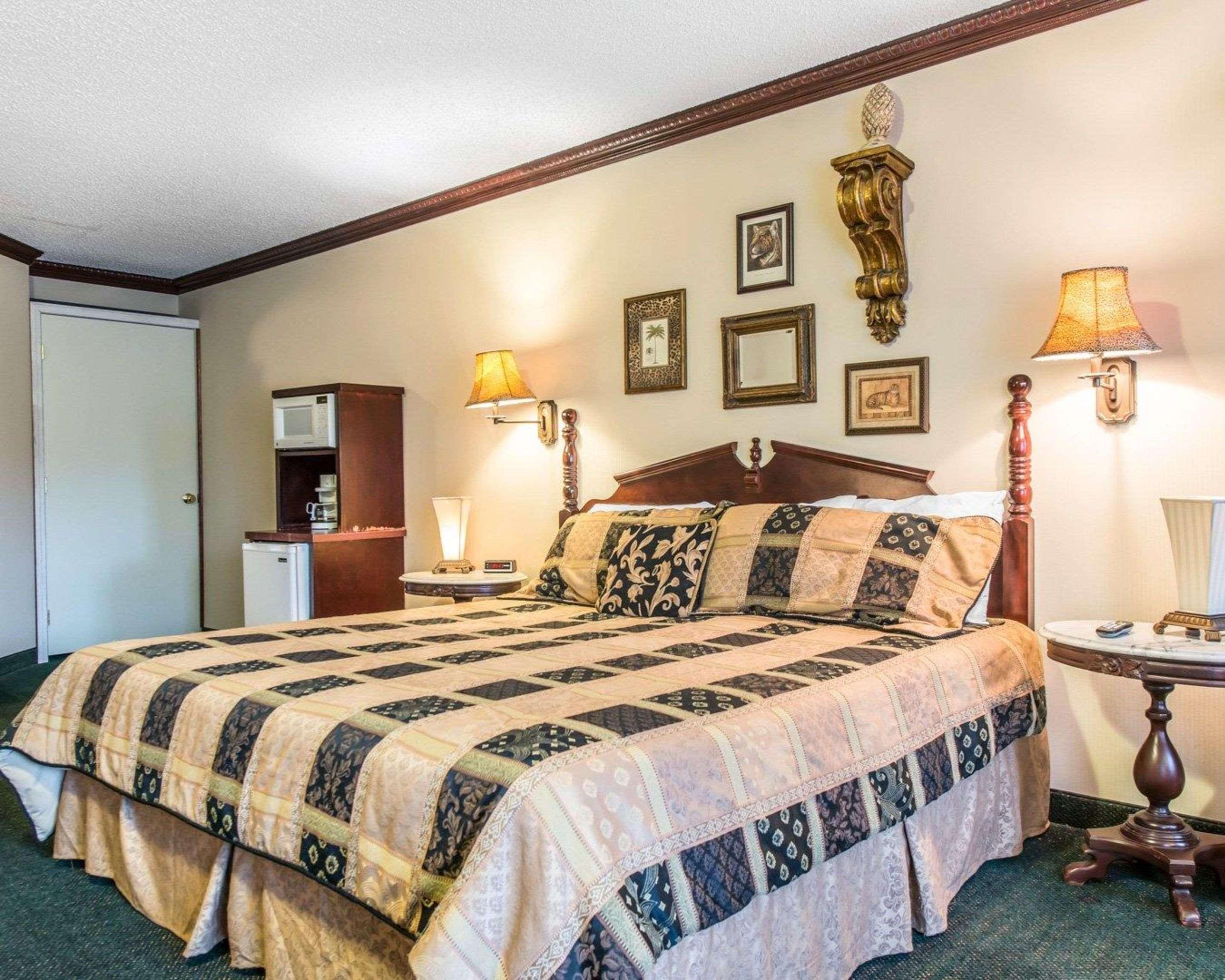 Quality Inn & Suites Manitou Springs At Pikes Peak Экстерьер фото
