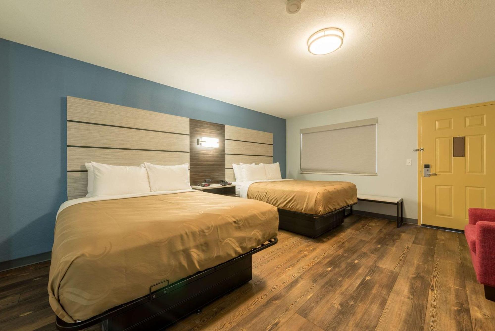 Quality Inn & Suites Manitou Springs At Pikes Peak Экстерьер фото