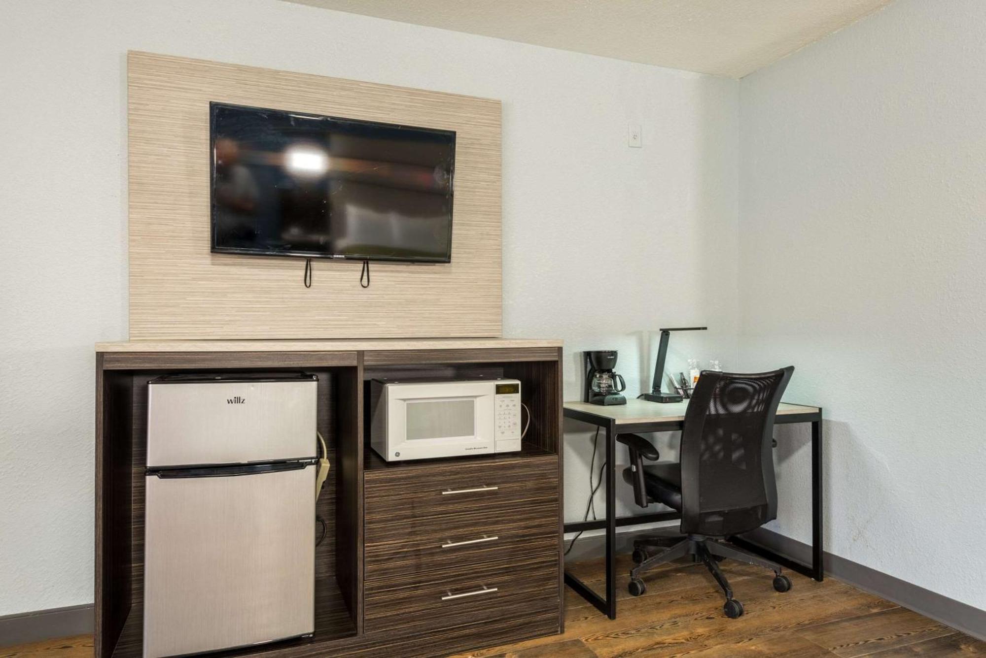 Quality Inn & Suites Manitou Springs At Pikes Peak Экстерьер фото
