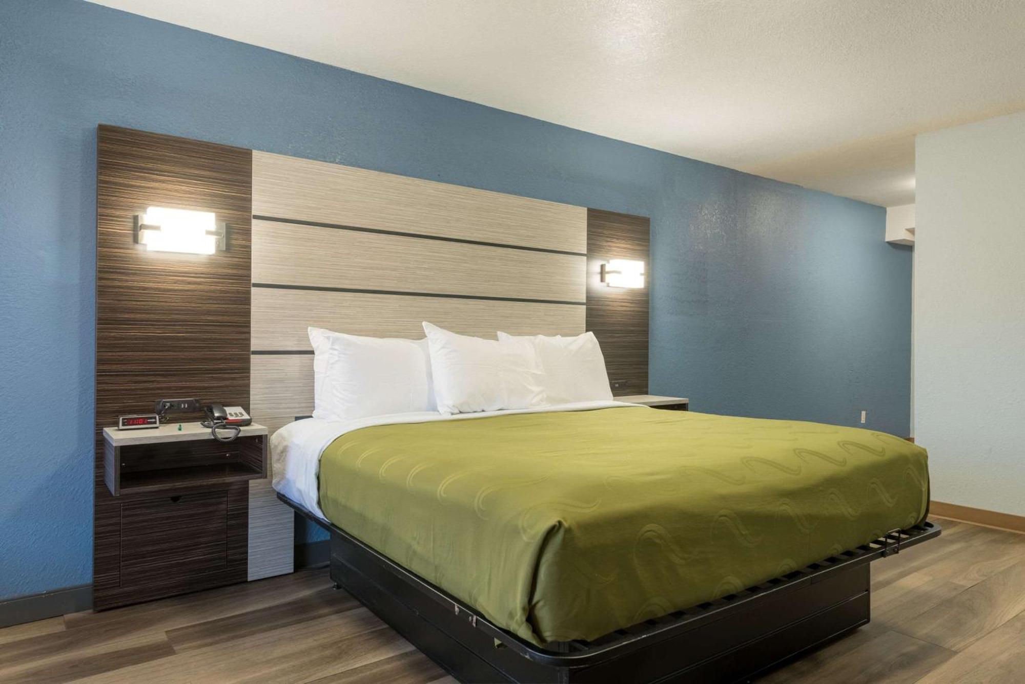 Quality Inn & Suites Manitou Springs At Pikes Peak Экстерьер фото