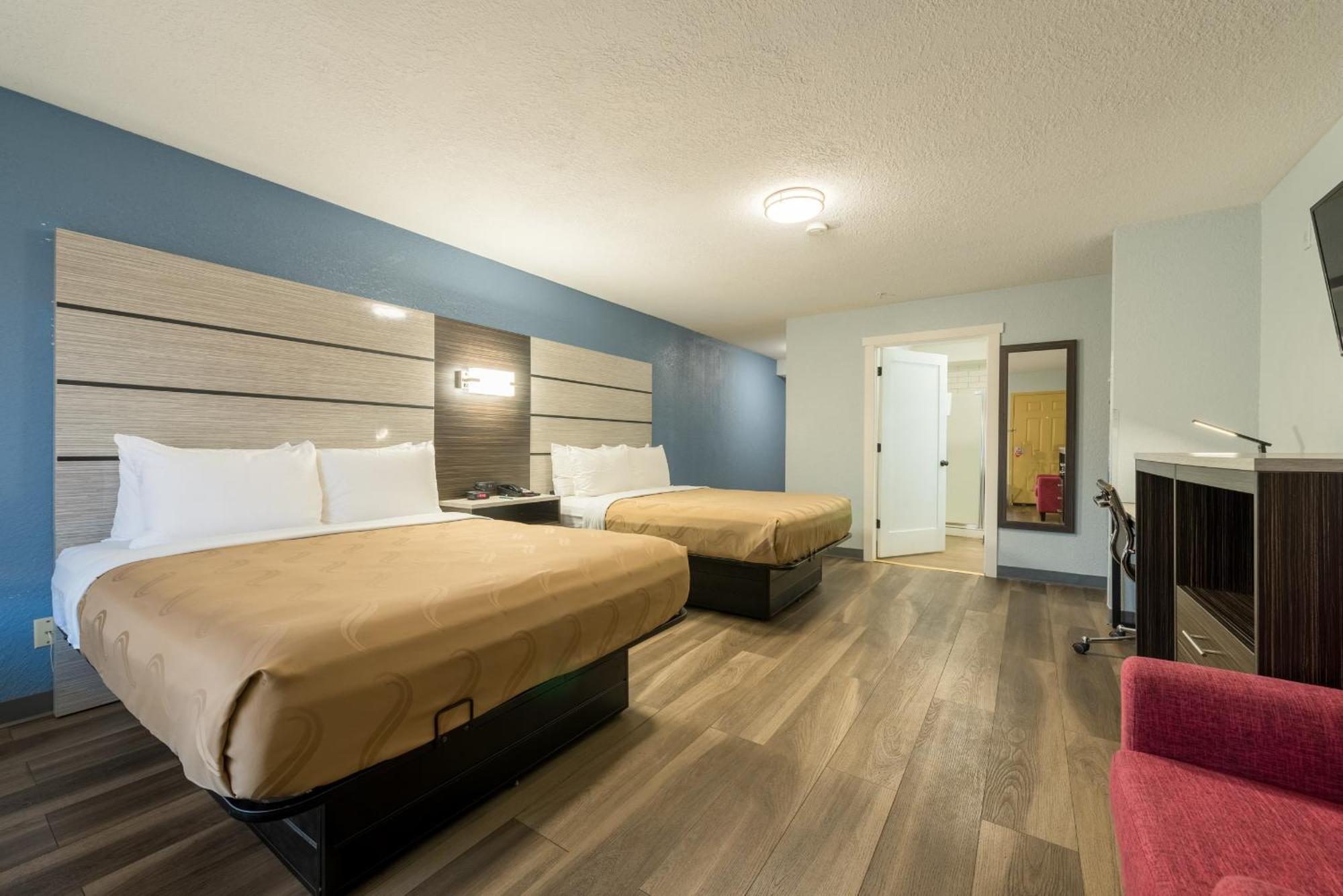 Quality Inn & Suites Manitou Springs At Pikes Peak Экстерьер фото